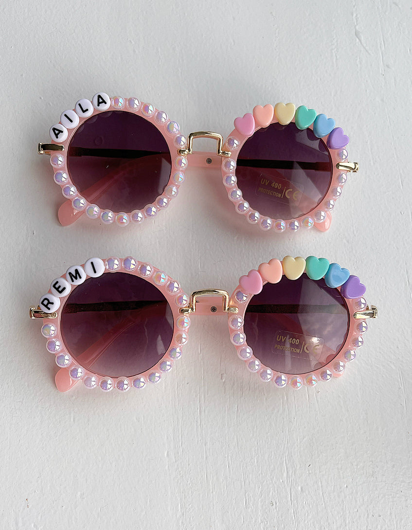 Heartbreaker - Personalized Pearly Round Sunglasses with Rainbow Hearts